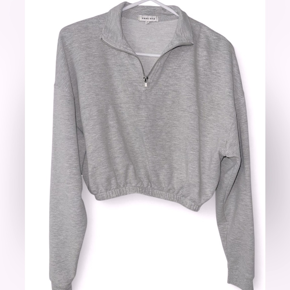 Week-end Partial Zip Grey Cropped Sweater Small